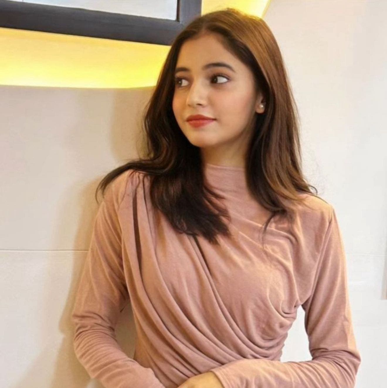 Natasha, 23 - Russian Elite in Udaipur