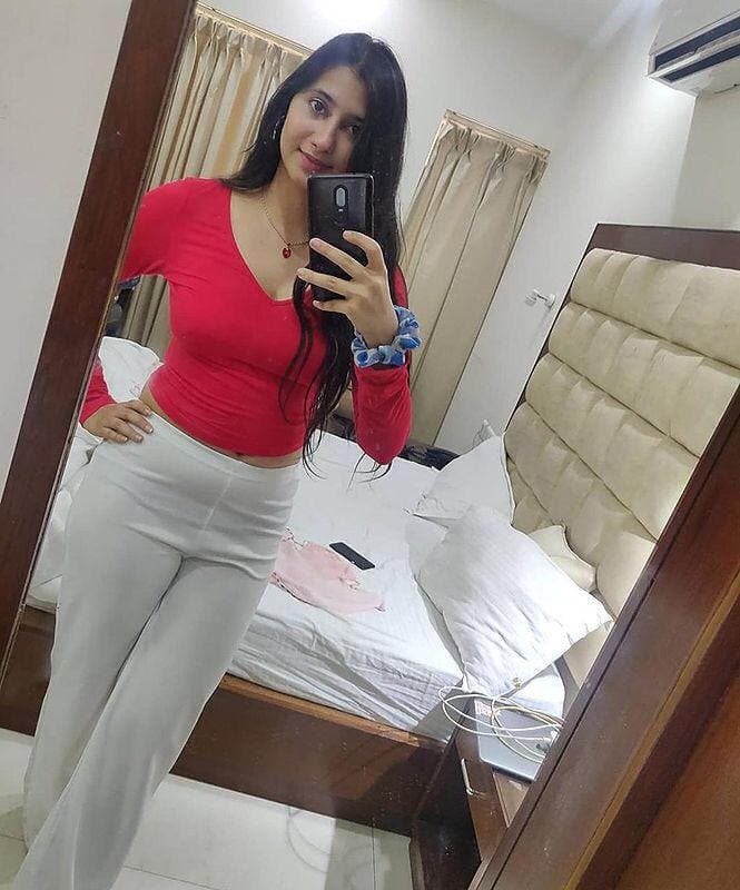 Nandini - Discreet mature companions Udaipur providing secure companion service